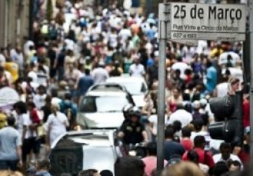 Intenção de compra de paulistanos recua, diz pesquisa